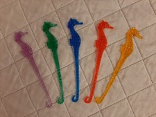 Deko bunte Seepferdchen für Cocktails oder Eisbecher 70 Stück 