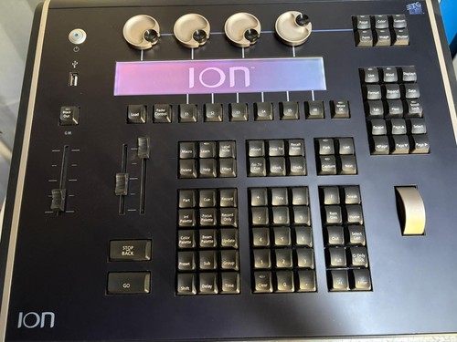 Etc ion lichtsteuerpult - ion,