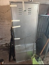 Sattelschrank (zugeklebt Wegen Trasnsport)