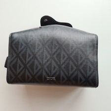 Dior Kosmetiktasche neu ohne Zubehör 22x11x13 cm