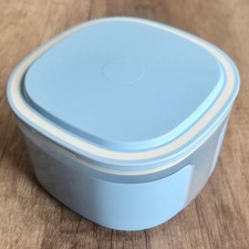 Tupperware 700 ml - 700,