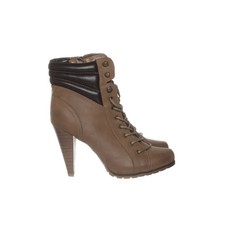 Kayla Shoes, Stiefeletten