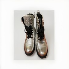 Silberfarbene Stiefelette Gr