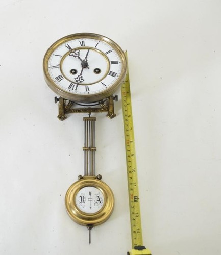 Antikes pendeluhr uhrwerk mit - pendeluhr,