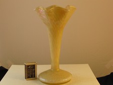 Glasvase Jugendstil Wilhelm Kralik Eleonorenhain Böhmen weiß irisierend S1