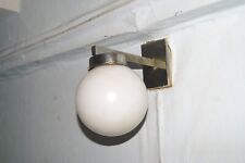 Bauhaus Lampe, antik, Wandlampe mit Milchglaskugel, original 20er / 30er Jahre