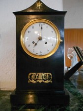 Schöne antike Kaminuhr mit Fadenaufhängung, Empire, Biedermeier, um 1820-1830