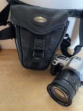 Canon EOS 500n mit Objektiv Sigma 28-200mm und  Leder Fototasche