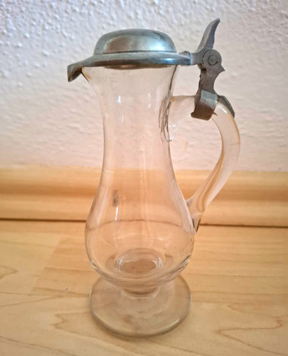 Kleine glaskaraffe mit - kleine,