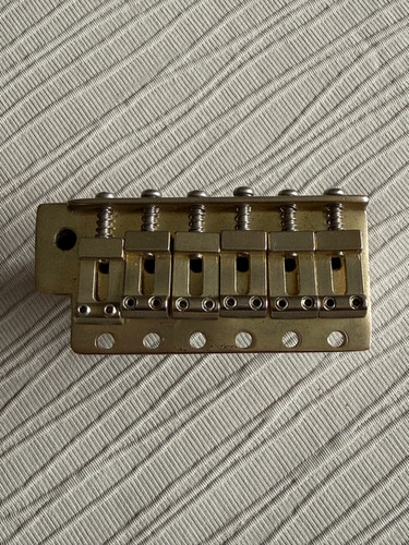 TREMOLO-Block/Stratocaster