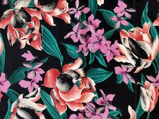 2,5m Chiffon Stoff, Schwarz mit Tropischen Blumen, 150cm Breit, Baumwolle