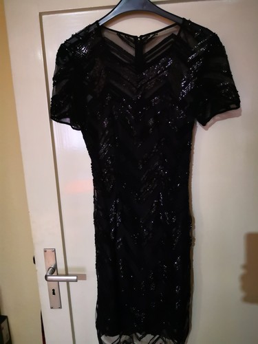 Schwarzes abendkleid - schwarzes,