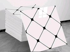 100 Stück Selbstklebende Fliesen (Je 30x30 cm)