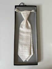 WILVORST Plastron + Einstecktuch Beige 1x benutzt OVP