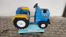 KLEINER TRAKTOR  BULLDOG KIDDY RIDE FAHRGESCHÄFT KINDERKARUSSELL SCHAUKELAUTOMAT
