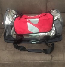 Völkl schike Reise,- Trainings,- Sporttasche XXL 66x30x34 Rot Silber.NEUE