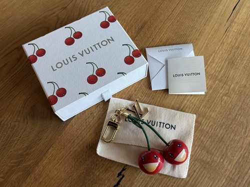 Louis vuitton takashi - louis,