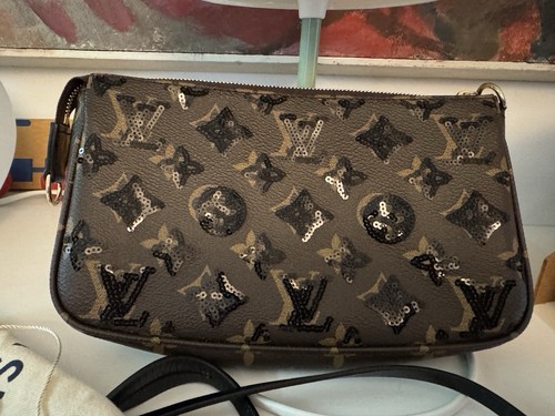 Louis vuitton pochette - louis,