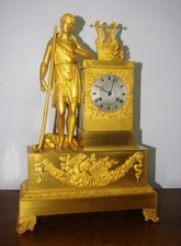 Antike französische Empire-Kaminuhr - Bronze, feuervergoldet - 1830