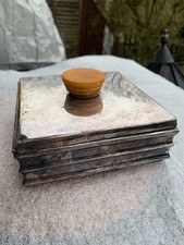 quadratische Zigarrendose