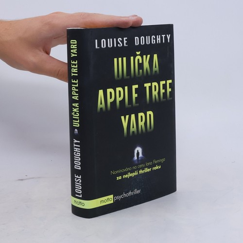 Ulička apple tree yard - tree, yard 