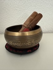 Tibetische, Klangschale, mit Schalenkissen und 2 Klöppel