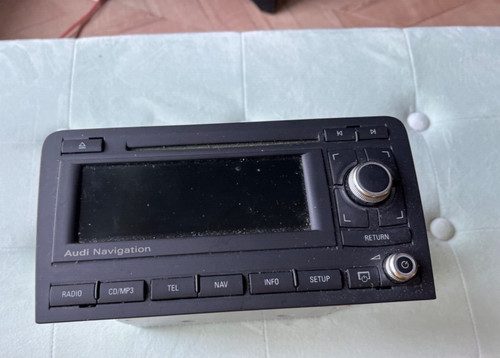 Audi navigation mit - 8j,