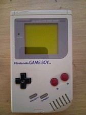 Nintendo Game Boy Spielkonsole - Grau defekt