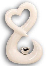 Herz Skulptur in Weiß mit