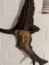 Handgeschnitzter Waldgeist Aus