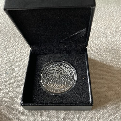 Tokelau maori moko dollars - moko,