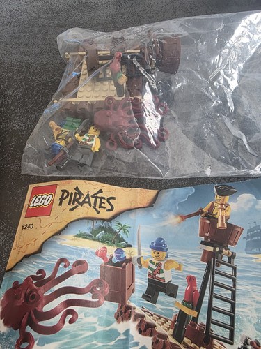 Lego pirates 6240 - lego,
