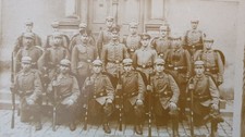 Preußische Soldaten  mit Pickelhaube  , Erster Weltkrieg  . Großes Gruppenfoto.