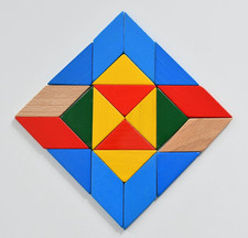 Mosaik Holz 34 Teile Legespiel Muster aus Rauten + Dreiecken 5 Farben