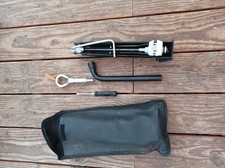 Bordwerkzeug / Wagenheber /