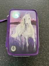 Depesche Miss Melody 3 Fach Federtasche / Federmäppchen lila Pferdemotiv LED