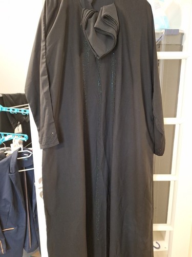 Schwarze abaya mit - mit, kopftuch
