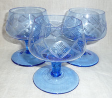 3 Stk Likör Schnaps Gläser  blau geschliffen Römer