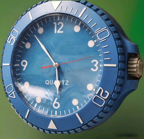 Moderne wanduhr uhr hellblau - moderne,
