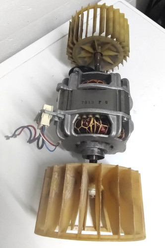 Motor 125127803 352300 21 - motor,