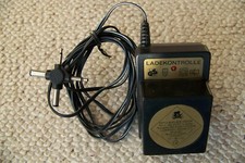 Akku-Ladegerät Steckernetzteil 220 VAC auf 8 VDC 65 mA 0,6 VA 4 Ausgangsstecker