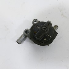 Kawasaki ZZ-R 600 E EZ:06 Benzinhahn Tankanschluß 78187