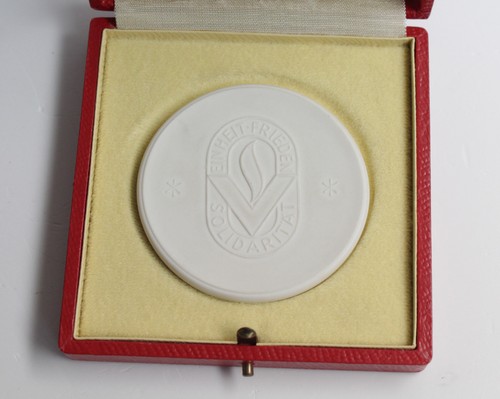 Ddr porzellan medaille - porzellan,
