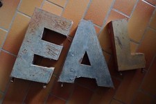 Werbung Buchstabe Zinkblech um 1950 Objekt letter TOP de Stijl panton