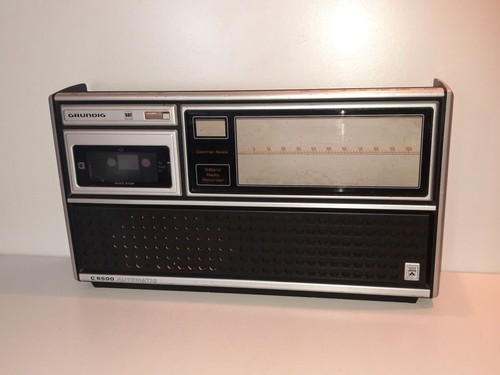 Frontteil gehäuse aus grundig - frontteil,