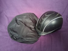Equitheme Reithelm mit Beutel