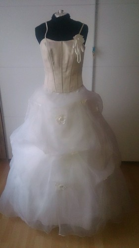 Tolles brautkleid in - %%%,
