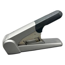 Leitz 5552 Flachheftgerät Tracker 60Blatt Heftleistung Silber Klammer 25/10 Büro