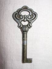 alter Schrank Möbel