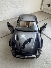 Burago Modellauto 1:18